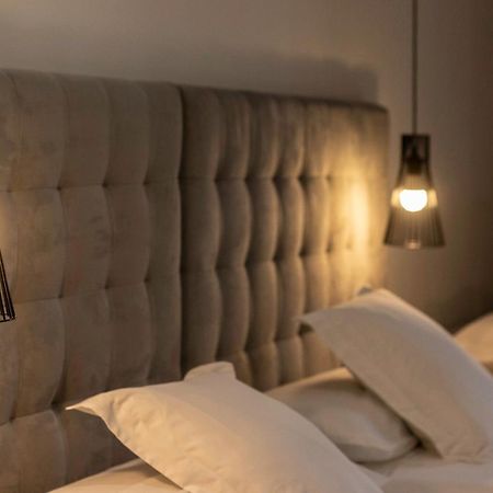 Habitaciones Apartamento B&B Plaza Nueva 8 Bilbao Dış mekan fotoğraf
