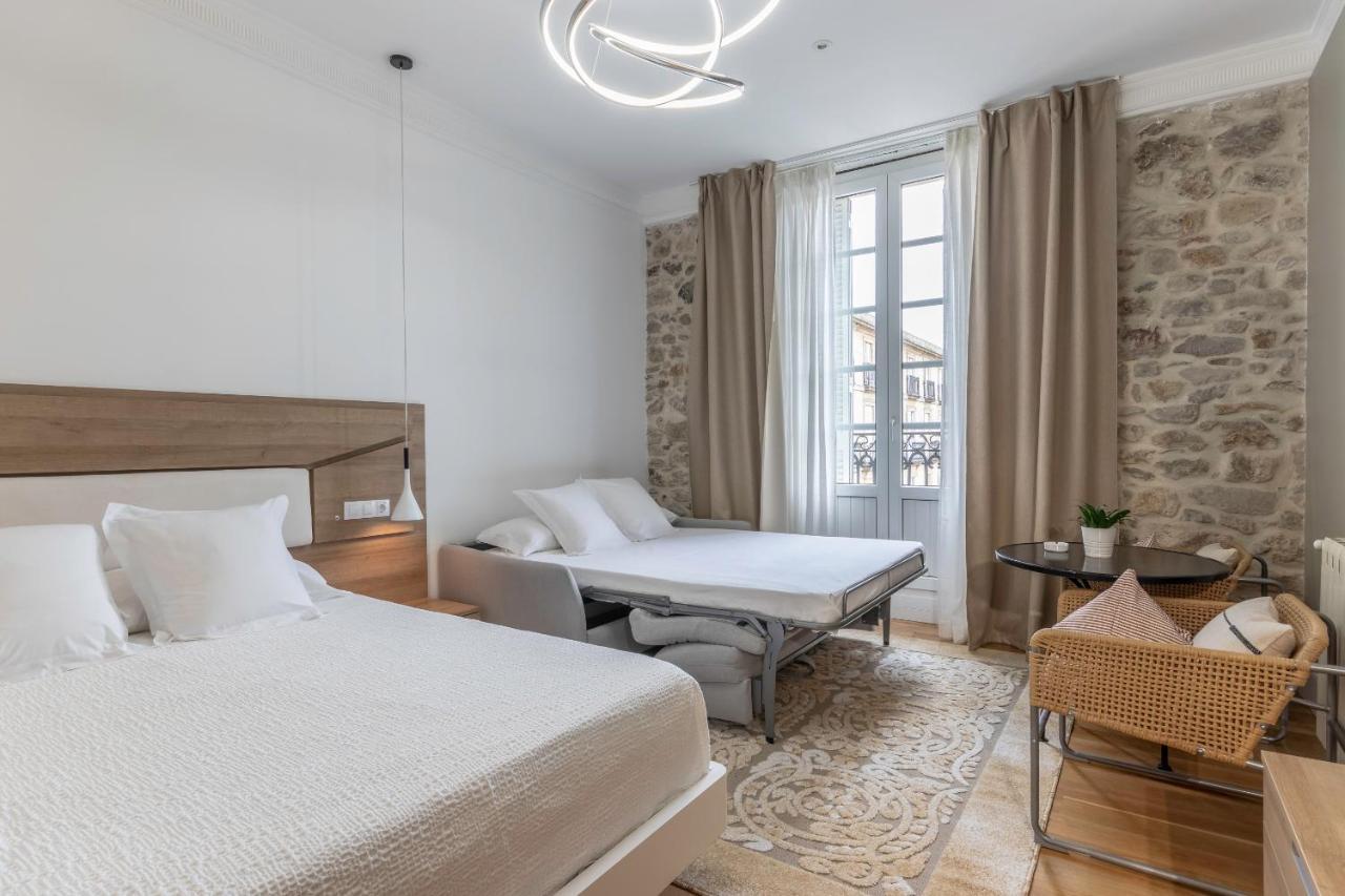 Habitaciones Apartamento B&B Plaza Nueva 8 Bilbao Dış mekan fotoğraf